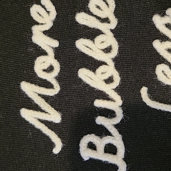 🍾 "More bubbles less troubles" tee - Picture 8 of 10